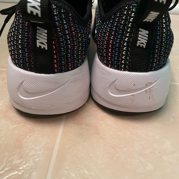Nike Rainbow Shoes Youth size 6 ( size 8 in Women’s) - Picture 3 of 4